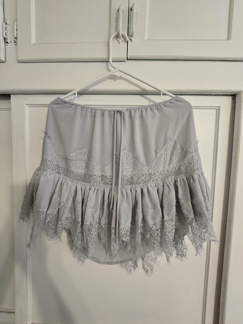 Lulu's Light Gray Lace-Trim Mini Skirt